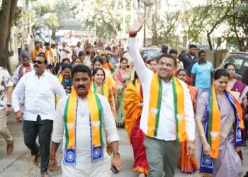 सनी निम्हण यांच्या पदयात्रेला मतदारांचा उत्स्फूर्त प्रतिसाद