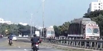 नवले पुलावर स्पीड नियंत्रण कॅमेरे गॅन्ट्री बसविण्याकामी ३ ते ५ फेब्रुवारी दरम्यान लेन बंद