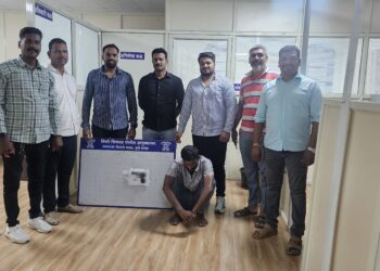 ७० हून अधिक चोरीचे गुन्हे असलेल्या फरार सराईत गुन्हेगारास अटक; पिस्तूल व जिवंत काडतुसे जप्त