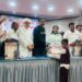 एकता सेवा प्रतिष्ठानच्या वतीने 500 शालेय विद्यार्थ्यांना शैक्षणिक साहित्य किट वाटप