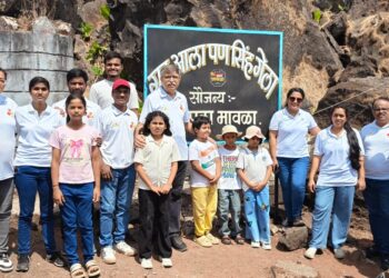 छत्रपती शाहू महाराज यांच्या जयंतीनिमित्त सिंहगडावर स्वच्छता मोहिम संपन्न्