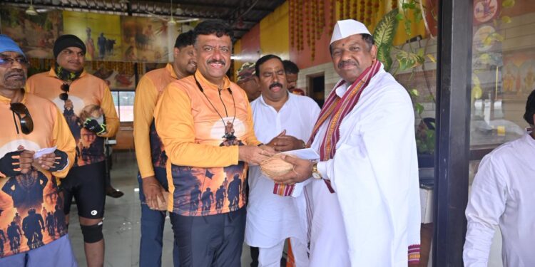 पर्यावरण जनजागृतीसाठी पुणे मनपाची सायकल वारी; ८६ सेवकांनी २३० किमी अंतर पार केले