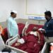 महसूल मंत्री चंद्रशेखर बावनकुळे यांनी जेजुरी येथे घेतली जखमींची भेट
