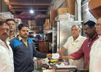 सॅलिसबरी पार्कमधील दोन बेकऱ्यांवर पुणे महापालिकेची कारवाई; ५० हजारांचा दंड