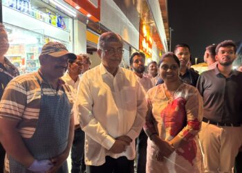भेळ विक्रेत्याच्या मुलीचे एअर इंडियामध्ये इंजिनिअर होण्याचे स्वप्न साकार! ना. चंद्रकांतदादा पाटील यांची मदत ठरली मोलाची
