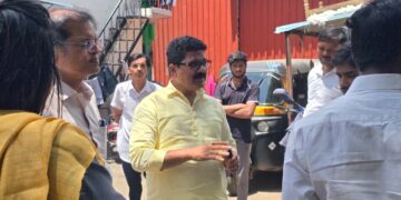 बोपोडीतील रेडीरेकनरचा कमी असलेला दर वाढविण्यासाठी मुख्यमंत्री देवेंद्र फडणवीस यांची भेट घेणार : उपमहापौर परशुराम वाडेकर