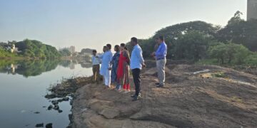 प्रभाग क्र. ८ व ९ मधील सर्व गणेश विसर्जन घाटांच्या तयारीचा उपमहापौर परशुराम वाडेकर यांनी घेतला आढावा
