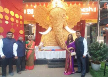 २१ हजार पाणीपुरींपासून साकारला १३ फूटी गणपती गणेश भेळचा अनोखा उपक्रम;पर्यावरणपूरक गणेशोत्सवाचा संदेश