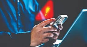 सायबर फसवणूक ; सावधगिरी हाच सुरक्षिततेचा मार्ग