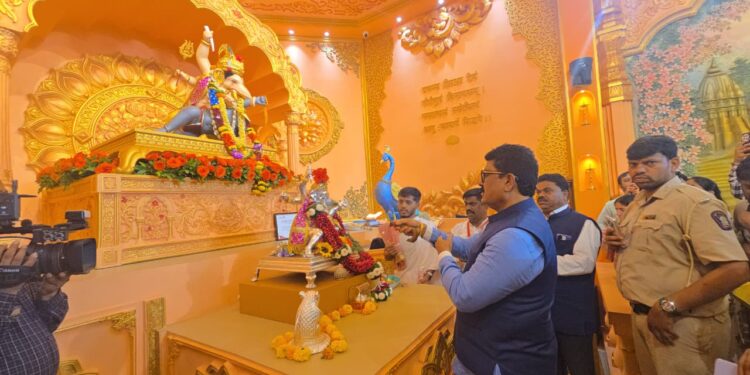 उपमहापौर परशुराम वाडेकर यांच्या प्रमुख गणेश मंडळांना भेटी – महापालिकेच्या तयारीची मंडळ पदाधिकाऱ्यांना माहिती; मेट्रो, पोलिस आणि पालिका प्रशासनाला आवश्यक नियोजनाच्या सूचना