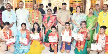 श्री महालक्ष्मी मंदिराच्या चित्रकला स्पर्धेत आराध्य लांडे, सई लांडगे प्रथम  हजारो विद्यार्थ्यांचा सहभाग; एक लाख सहा हजार रुपयांची पारितोषिके