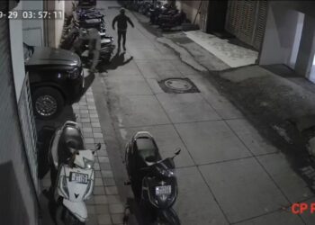 कोथरूडमध्ये मध्यरात्री चोरट्यांचा धुमाकूळ; फ्लॅटचे कुलूप तोडून चोरीचा प्रयत्न
